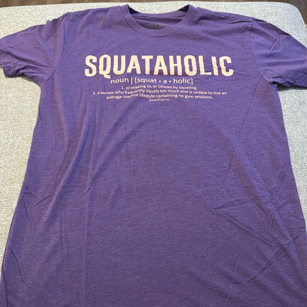 Super Fresh Squataholic Men’s Tshirt size small purple